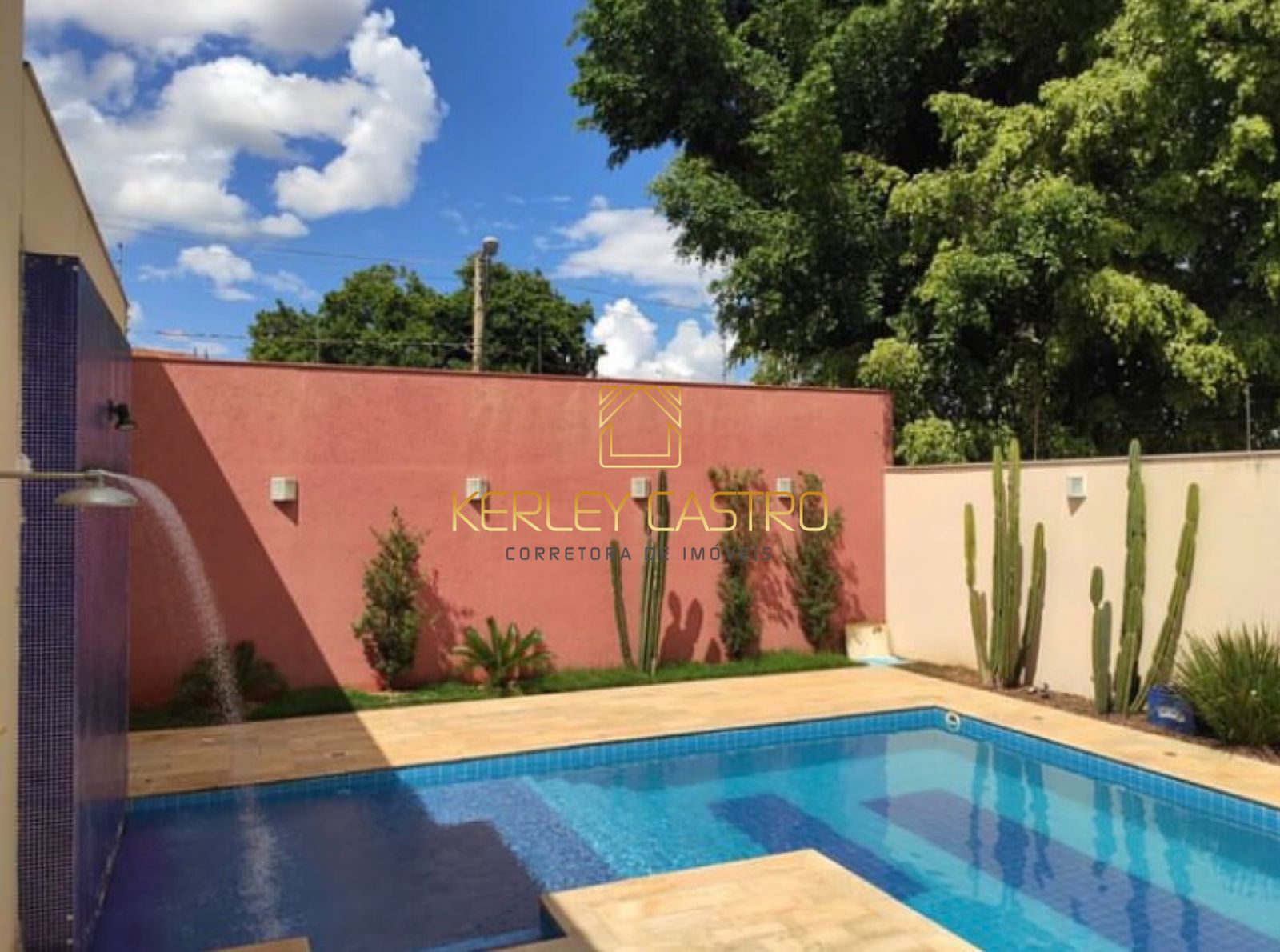 VENDO  LINDA CASA-PANORAMA